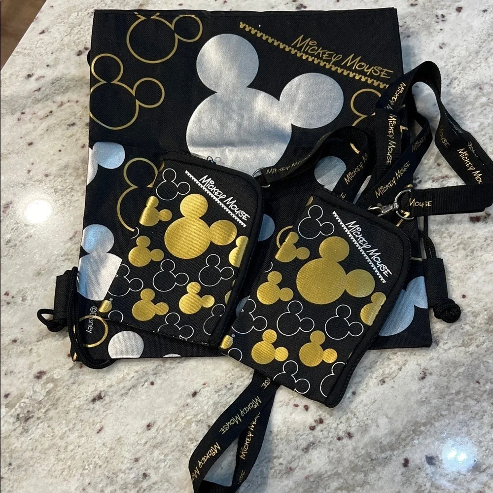 Mickey Mouse Pack and 2 Zippered Pouch Landyards